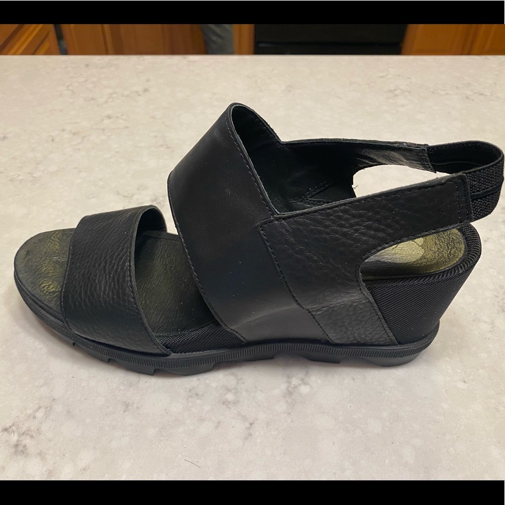 Sorel Joanie Wedge Sandals (black)